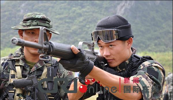 反恐突击射击游戏：体验真实的反恐作战场景- 纸飞机下载站