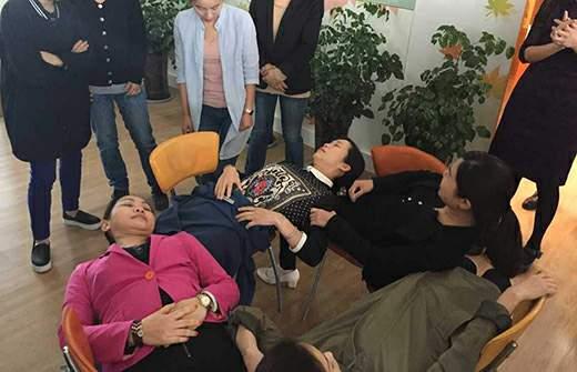 晨会游戏顶,提升工作效率的秘诀